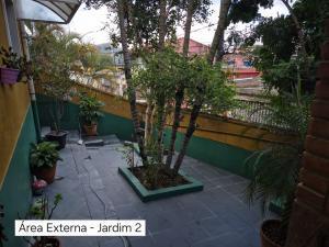 Sobrado com Piscina para Financiamento em Jandira - SP